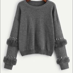 Grey sweater with pearls and fur detail